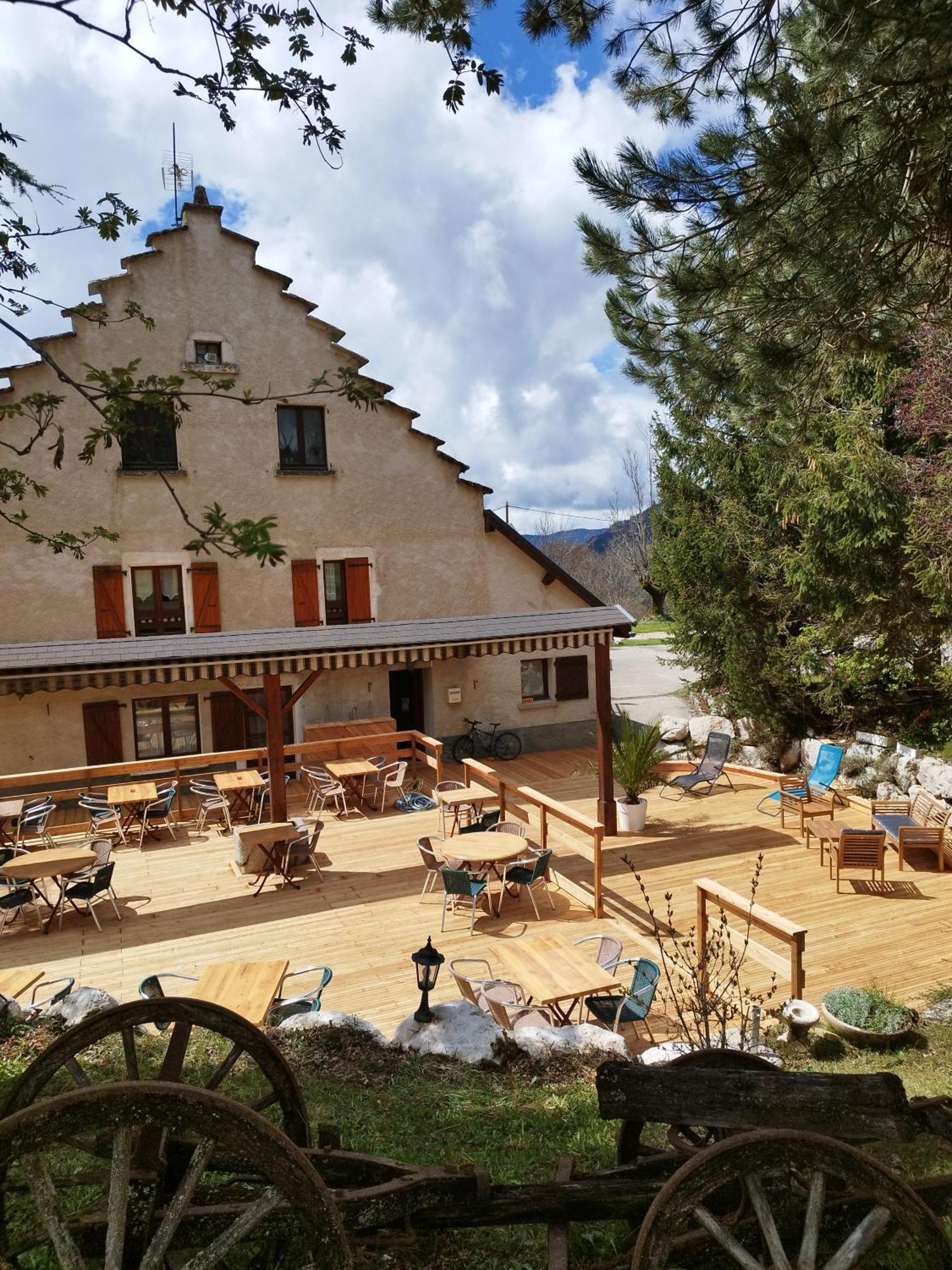 Auberge Des Montauds - Hotel & Restaurant فيلارد دي لانس المظهر الخارجي الصورة