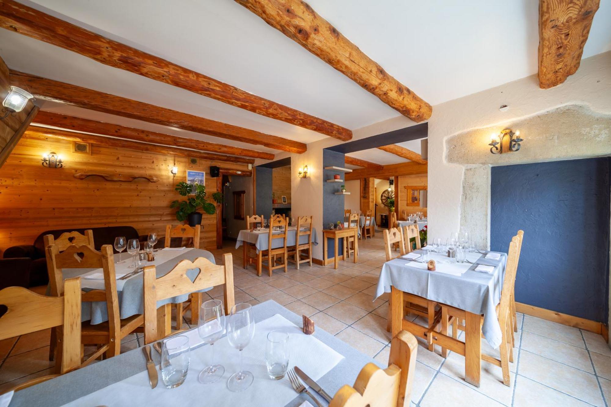 Auberge Des Montauds - Hotel & Restaurant فيلارد دي لانس المظهر الخارجي الصورة
